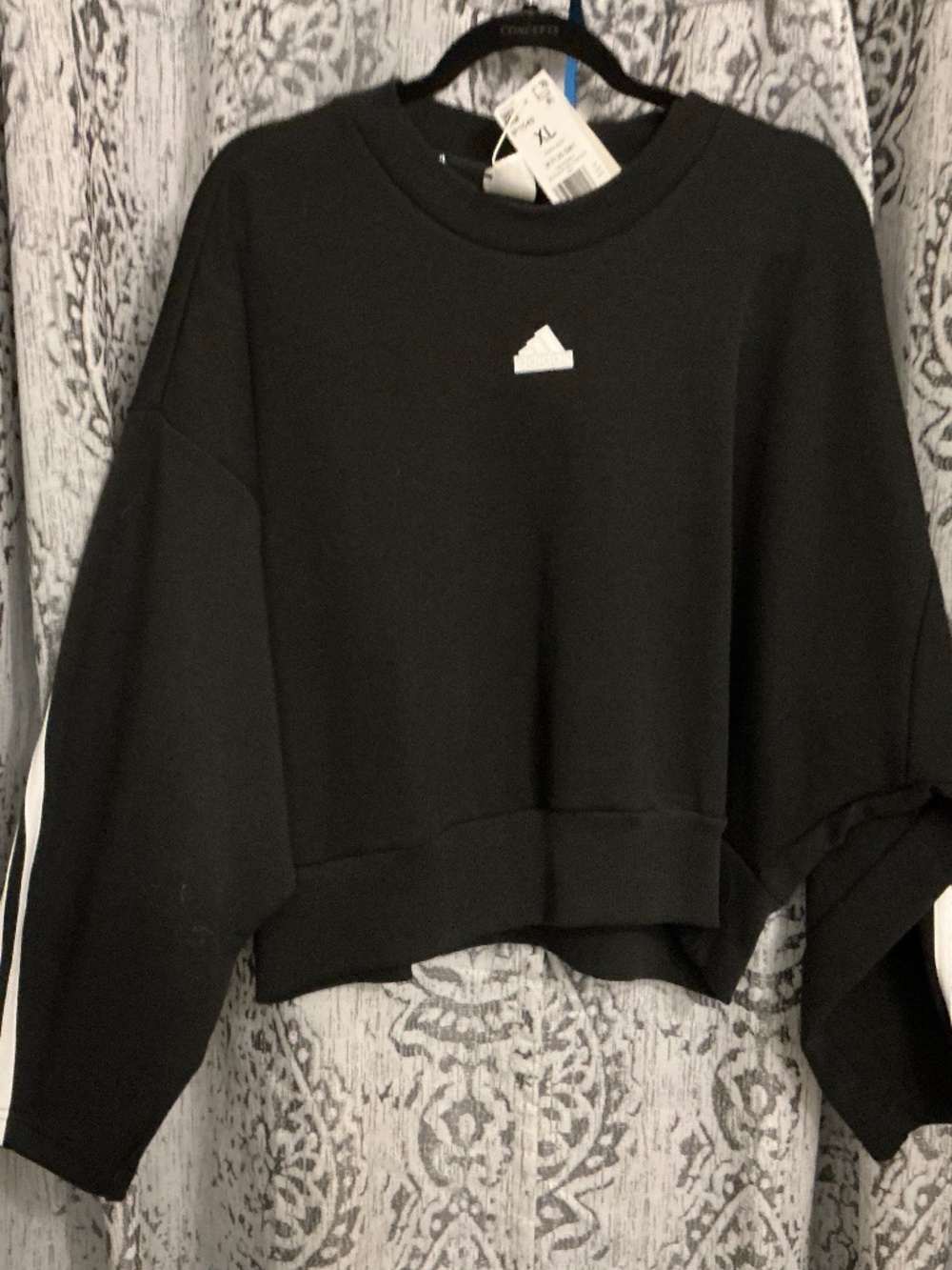 Adidas Sweatshirt